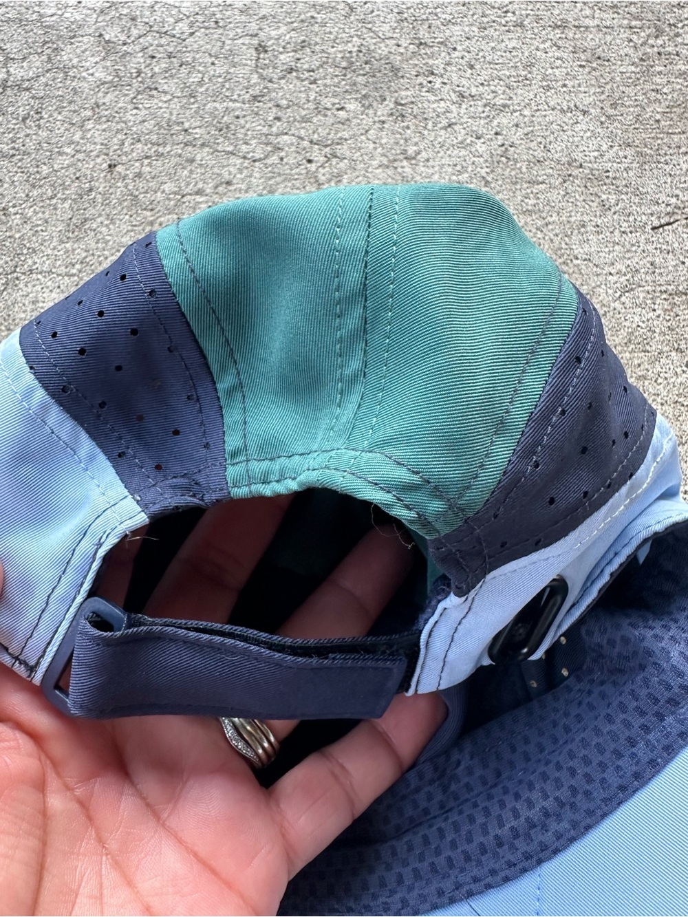 Fabletics The Active Hat - Picture 6 of 7